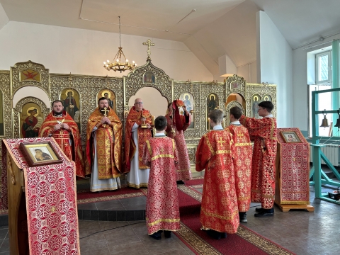 БОЖЕСТВЕННАЯ ЛИТУРГИЯ