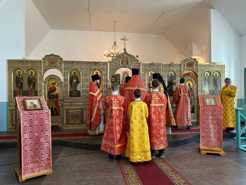 БОЖЕСТВЕННАЯ ЛИТУРГИЯ