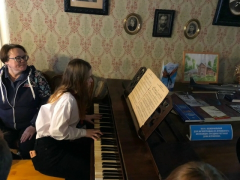 II РЕГИОНАЛЬНЫЙ ЧЕМПИОНАТ ПО РЕШЕНИЮ ЗАДАЧ ПО ФИЗИКЕ ИМЕНИ Н.Е. ЖУКОВСКОГО