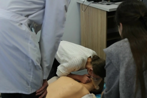 ПЕРВЫЙ ШАГ В МЕДИЦИНУ