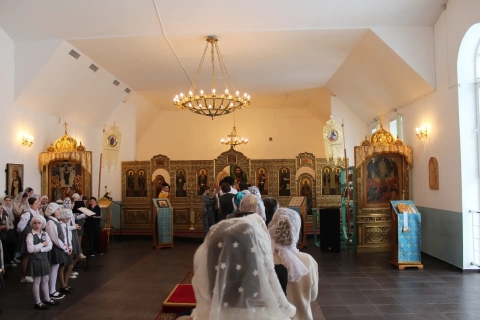 СРЕТЕНИЕ ГОСПОДНЕ