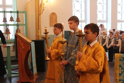 СРЕТЕНИЕ ГОСПОДНЕ