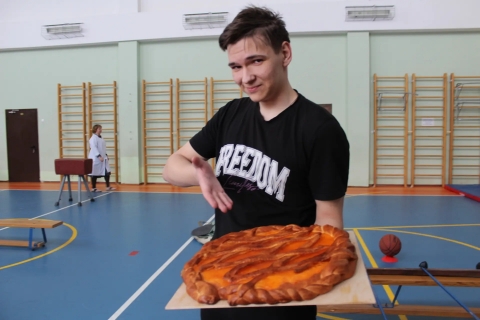 К ЗАЩИТЕ РОДИНЫ ГОТОВ!