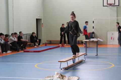 К ЗАЩИТЕ РОДИНЫ ГОТОВ!