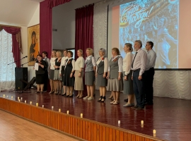 ЭТИХ ДНЕЙ НЕ СМОЛКНЕТ СЛАВА!